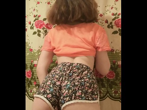 ❤️ Seksi enom bayek stripping mati dheweke kathok cendhak ing kamera ❤️ Video seks ing jv.pornplaybb.ru ❌❤